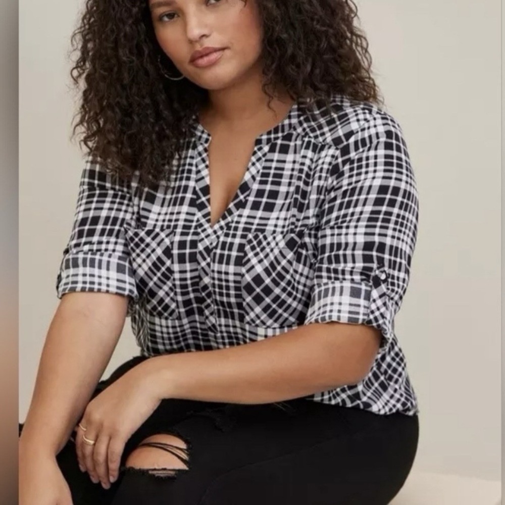 Torrid Harper Black White Plaid 3/4 Sleeve Crepe de Chine Pullover Top Size 4X